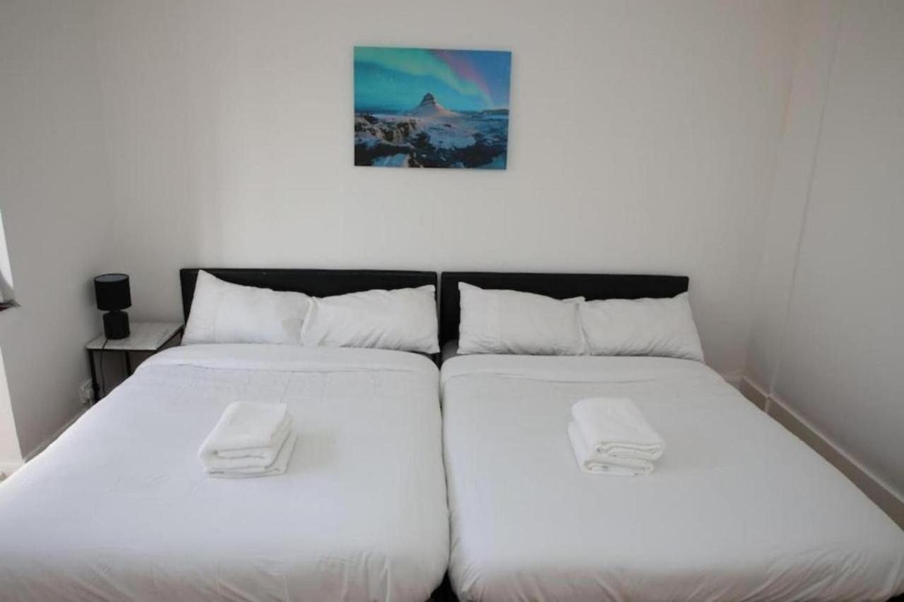 Oyo Timi Holiday Homes London Ngoại thất bức ảnh