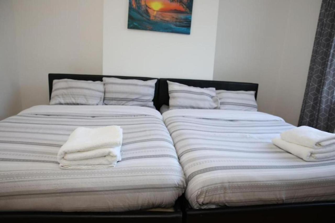 Oyo Timi Holiday Homes London Ngoại thất bức ảnh